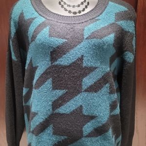 Plus size EVRI sweater